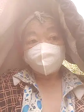 Snapshot of VangLe73 chatting on January 9, 4:26 am VangLe73 online show from January 9, 4:26 am