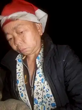 Snapshot of VangLe73 chatting on February 1, 10:30 pm VangLe73 online show from February 1, 10:30 pm