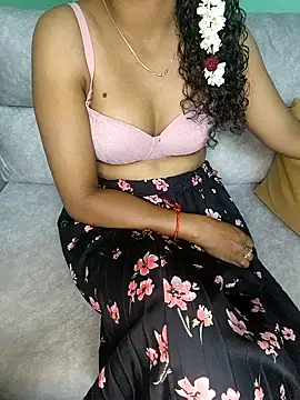 Snapshot of Tamilpallavi chatting on October 21, 9:37 pm Tamilpallavi online show from October 21, 9:37 pm