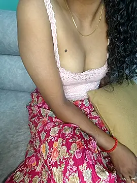 Snapshot of Tamilpallavi chatting on October 23, 3:39 am Tamilpallavi online show from October 23, 3:39 am