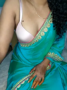 Snapshot of Tamilpallavi chatting on November 30, 2:59 am Tamilpallavi online show from November 30, 2:59 am