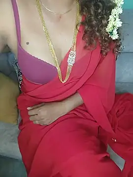 Snapshot of Tamilpallavi chatting on July 20, 10:39 am Tamilpallavi online show from July 20, 10:39 am