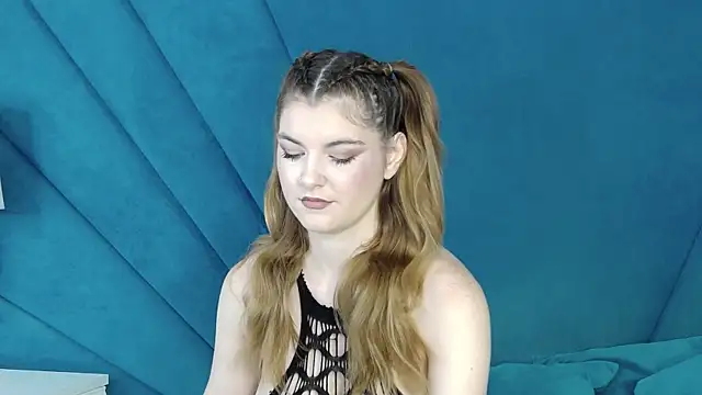 Evelisse online show from July 24, 4:21 am