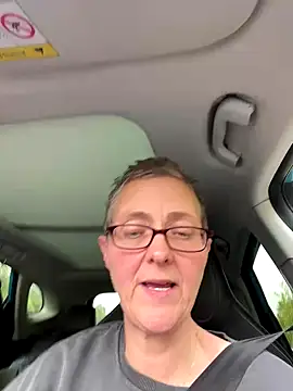 Curvy-Jinx online show from October 4, 1:31 pm