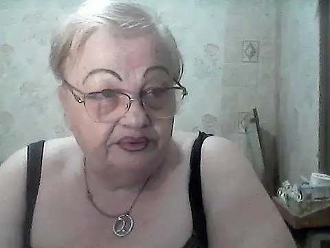 NatalieNorth online show from June 30, 9:05 pm
