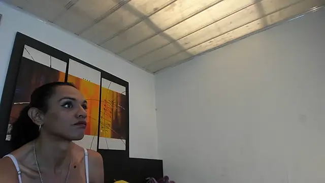 Snapshot of MeganRhyder chatting on June 9, 4:07 pm MeganRhyder online show from June 9, 4:07 pm