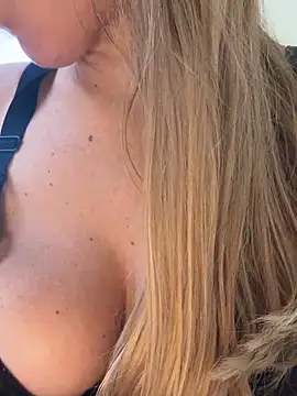 sailor titti online show from October 18, 11:44 am