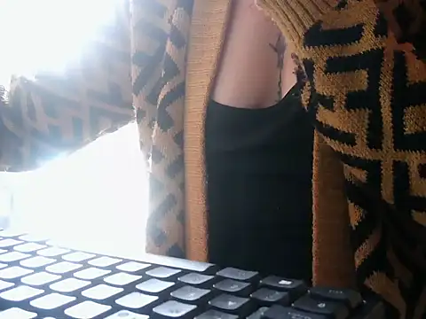muscle mommyy online show from September 9, 4:50 pm