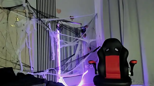 Snapshot of rachell_owen chatting on October 22, 4:13 am rachell owen online show from October 22, 4:13 am