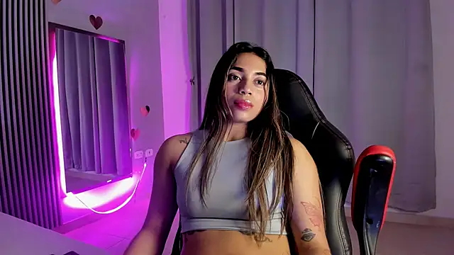 Snapshot of rachell_owen chatting on December 1, 4:39 am rachell owen online show from December 1, 4:39 am