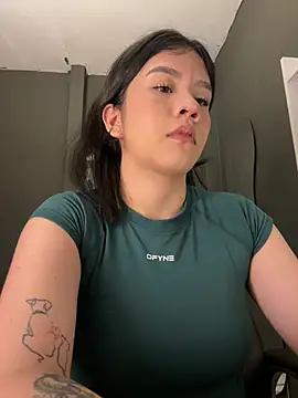 Snapshot of alhaana_ chatting on February 23, 11:46 pm alhaana online show from February 23, 11:46 pm