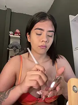 Snapshot of alhaana_ chatting on March 1, 12:34 am alhaana online show from March 1, 12:34 am