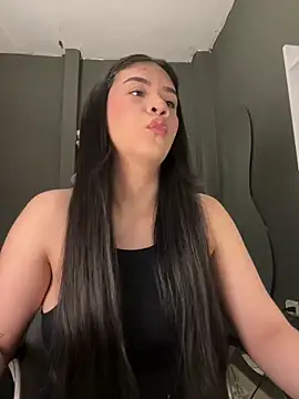 Snapshot of alhaana_ chatting on March 15, 9:10 pm alhaana online show from March 15, 9:10 pm