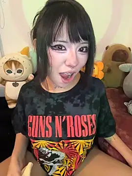 Snapshot of Kitty_yukimura chatting on June 4, 2:17 am Kitty yukimura online show from June 4, 2:17 am