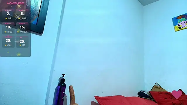 Snapshot of luisahot_9727 chatting on October 10, 5:17 am luisahot 9727 online show from October 10, 5:17 am