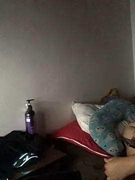 Snapshot of luisahot_9727 chatting on October 31, 11:44 am luisahot 9727 online show from October 31, 11:44 am