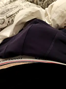 mattiacock5 online show from December 19, 6:04 pm