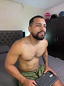 Snapshot of vincentjaxon chatting on September 23, 11:24 am vincentjaxon online show from September 23, 11:24 am