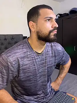 Snapshot of vincentjaxon chatting on September 27, 11:26 am vincentjaxon online show from September 27, 11:26 am