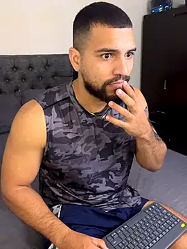 Snapshot of vincentjaxon chatting on October 6, 12:24 pm vincentjaxon online show from October 6, 12:24 pm