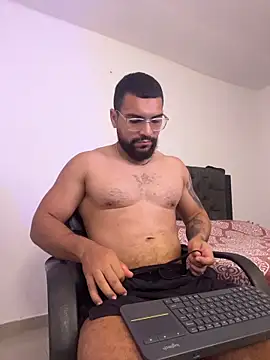 Snapshot of vincentjaxon chatting on November 3, 10:49 am vincentjaxon online show from November 3, 10:49 am