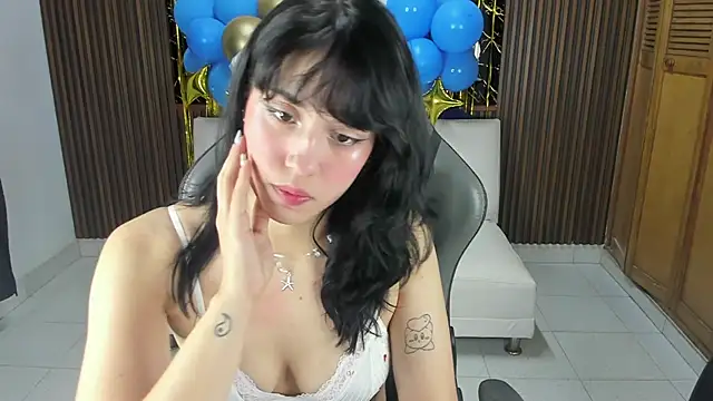 Snapshot of Anna17_ chatting on October 20, 10:59 am Anna17 online show from October 20, 10:59 am