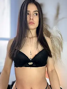 Sofi Leal online show from November 7, 11:54 am