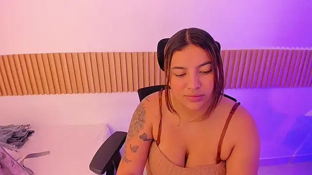 OliviaSweett online show from October 11, 7:12 pm