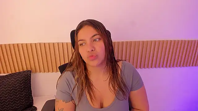 OliviaSweett online show from October 30, 6:52 pm