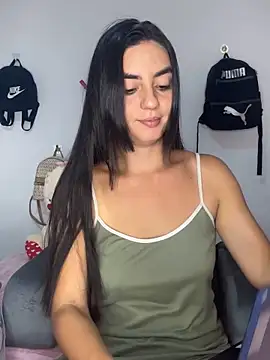 Snapshot of Amishell_ chatting on November 29, 4:48 am Amishell online show from November 29, 4:48 am