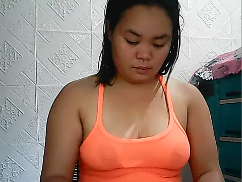 CreamyPussy4uxx online show from May 1, 1:10 am