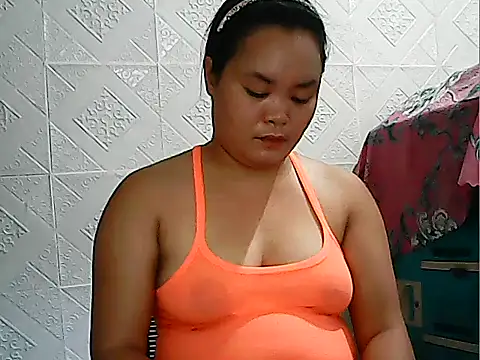 CreamyPussy4uxx online show from May 16, 1:02 am