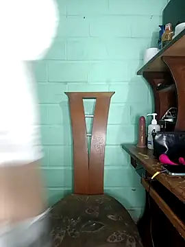 Bigtiti01 online show from October 10, 9:58 pm