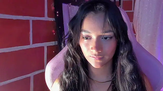 Snapshot of MelanyOconner chatting on February 27, 3:34 pm MelanyOconner online show from February 27, 3:34 pm