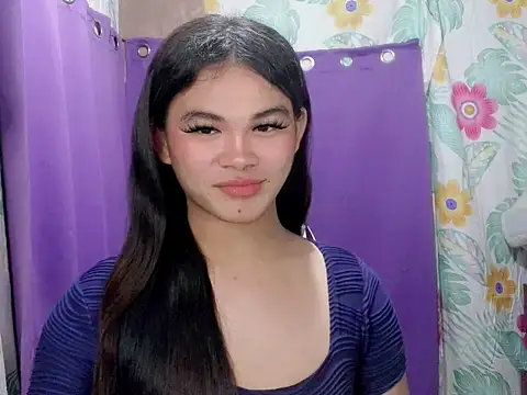 Snapshot of caramiya chatting on July 8, 7:07 pm caramiya online show from July 8, 7:07 pm