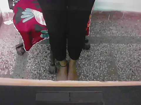 Snapshot of Lovely_bhabhi143 chatting on March 13, 6:31 am Lovely bhabhi143 online show from March 13, 6:31 am