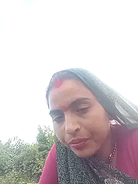 Hot bhi online show from September 20, 11:33 am