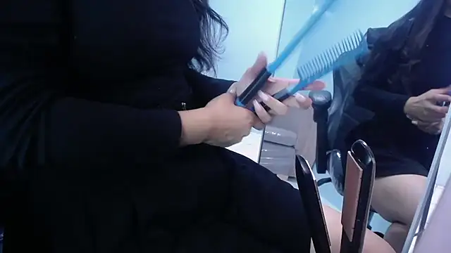 Snapshot of victoria_hernandez_t_ chatting on November 1, 1:02 pm victoria hernandez t online show from November 1, 1:02 pm