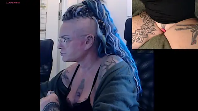 DarkDomina online show from February 3, 1:05 pm