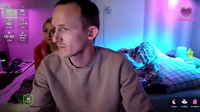 Snapshot of space_danger chatting on October 31, 12:00 am space danger online show from October 31, 12:00 am