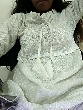 Snapshot of Alia-00 chatting on September 29, 3:55 am Alia-00 online show from September 29, 3:55 am