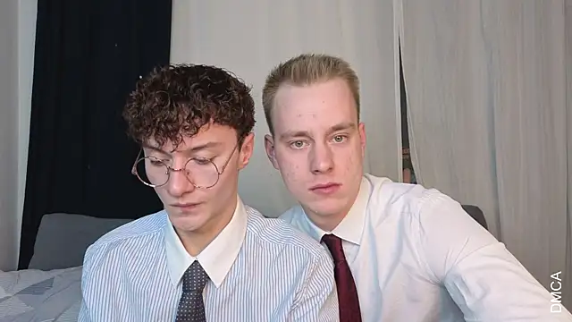 Snapshot of Kevin_Young_Cat chatting on March 24, 7:19 pm Kevin Young Cat online show from March 24, 7:19 pm