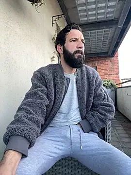 Michel huge online show from December 3, 9:51 am