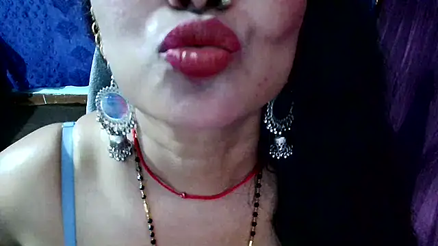 QUEEN SAKHI- online show from June 6, 7:24 am