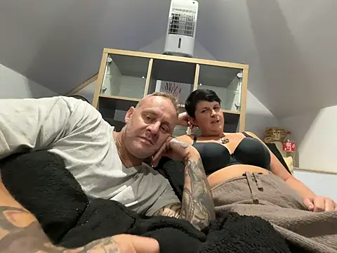 backdoorgalore4you online show from February 23, 9:45 pm