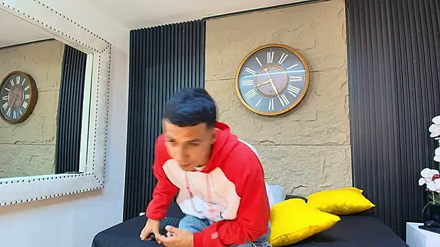 Marcus Jeron online show from May 10, 2:06 am
