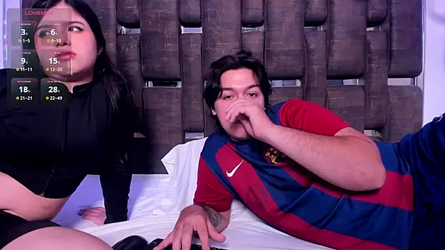 EmilyANDrew  online show from October 15, 4:56 am