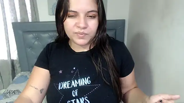sarah aguilar online show from April 11, 6:45 pm
