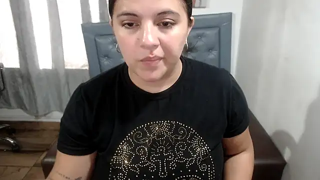 sarah aguilar online show from May 21, 3:19 pm
