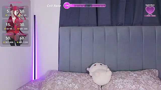 Snapshot of crisbunny_x chatting on April 28, 1:04 am crisbunny x online show from April 28, 1:04 am